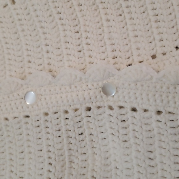 Vintage Handmaid Crocheted Button Cape - Picture 12 of 12